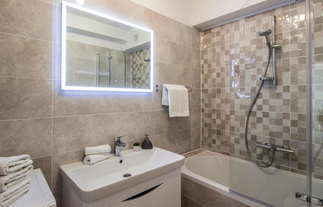 Hill Apartment With Private Pool Kučine エクステリア 写真